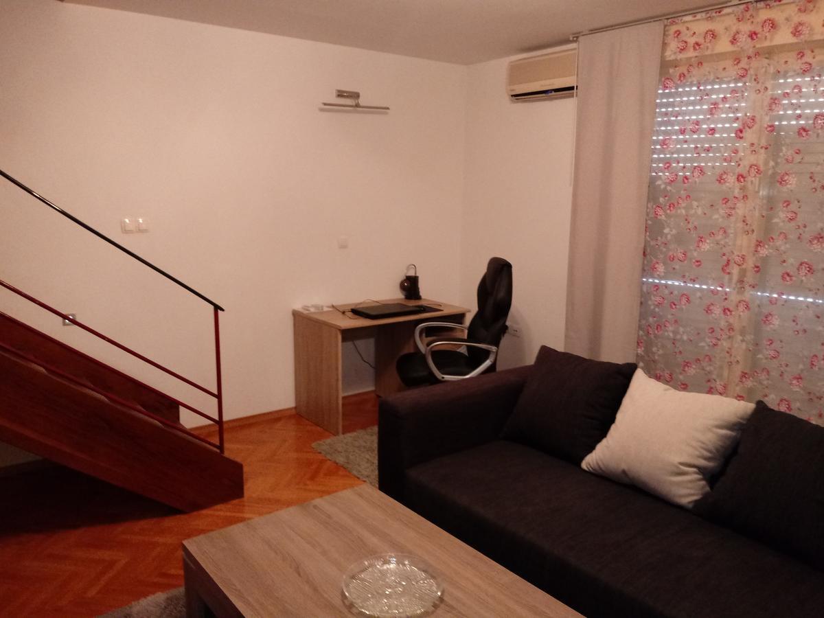 Apartment In Centre For 7 Split Exterior foto